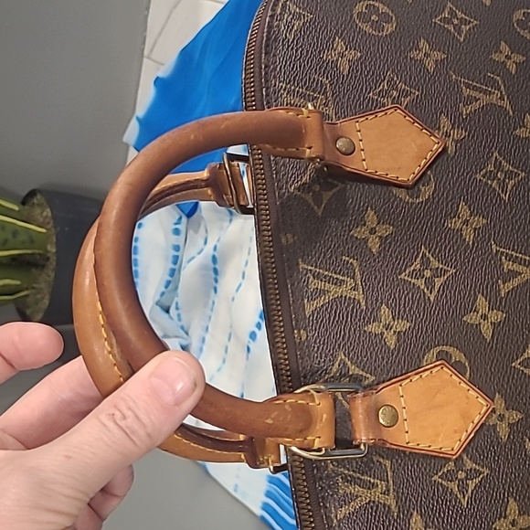LOUIS VUITTON AUTHENTIC - Picture 6 of 16
